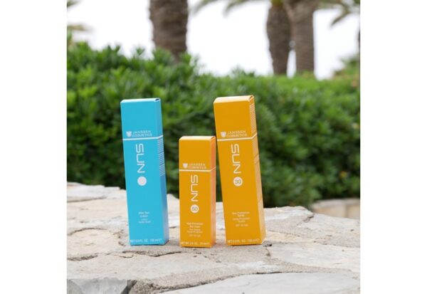 Sun Protection Spray SPF 30 x 150ml - Image 3
