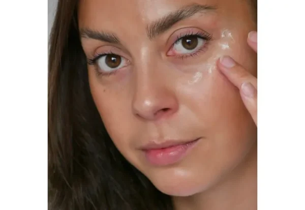 Smooth + Lift Eye Cream 15ml - Image 3